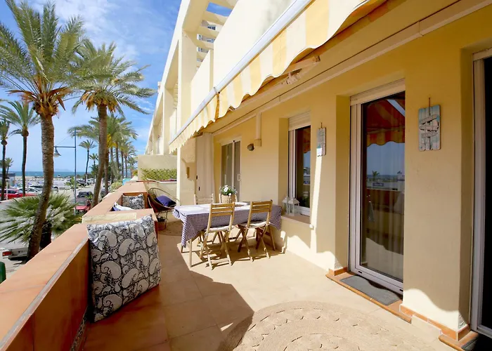 Port Yvonne * Estepona